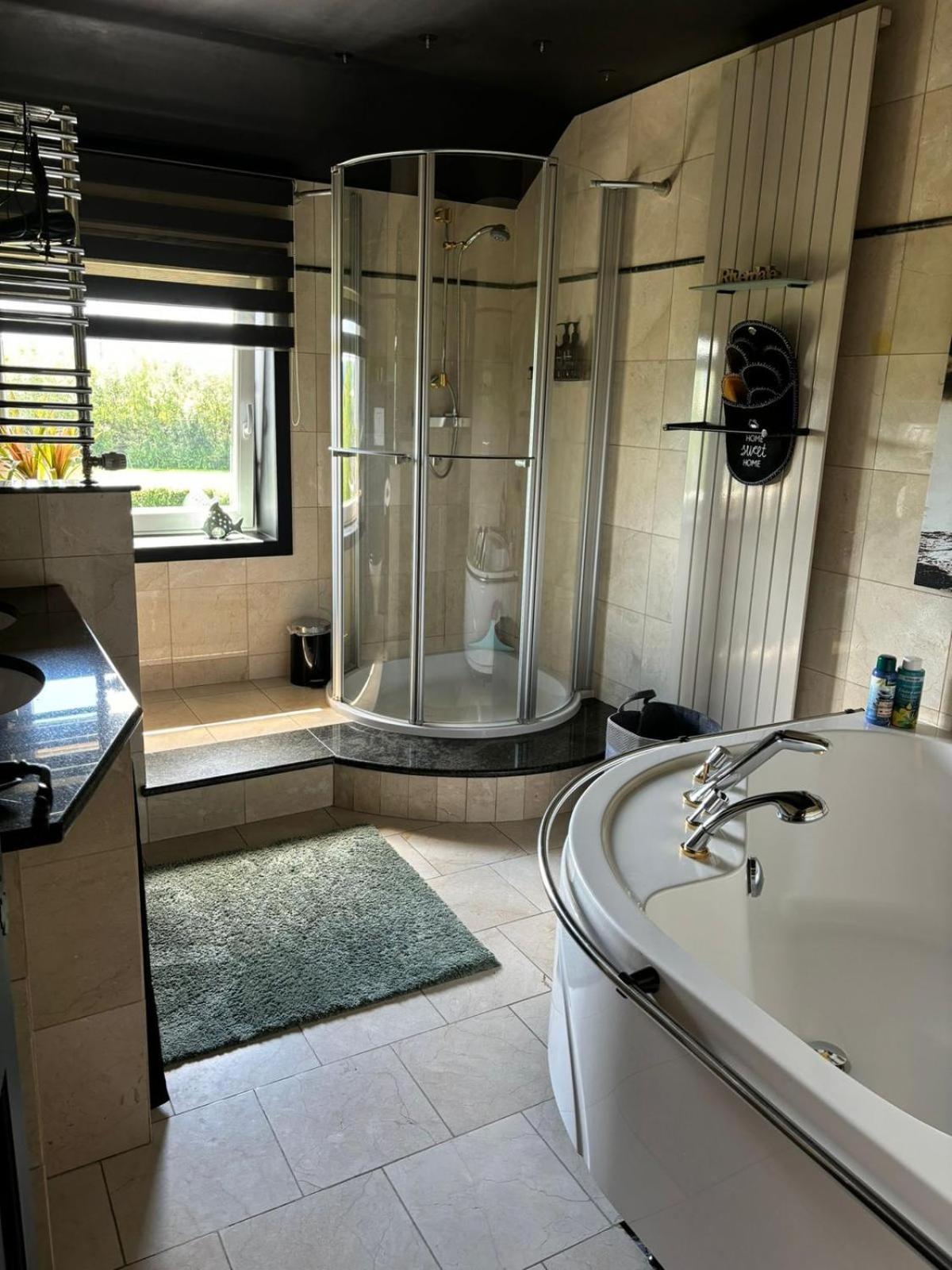 יאלהיי Le Clos Des Bansions מראה חיצוני תמונה